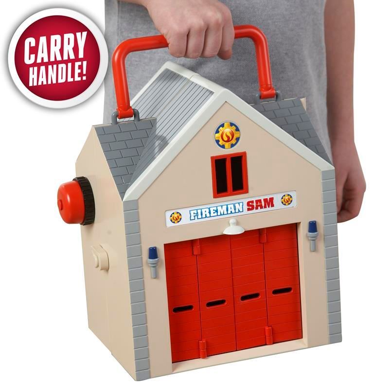 Fireman Sam-énorme Deluxe firestation jeu avec le feu Engine Turn Table. Fireman Sam-énorme Deluxe firestation jeu avec le feu Engine Turn Table.