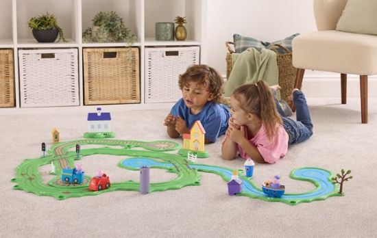 Peppa Pig Whizz-Around - Peppa's Great Big World Set-08347